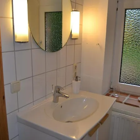 Ella بيت للعطل